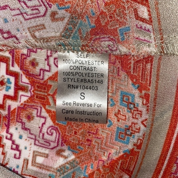 Altar’d State cut out back Aztec geometric blouse long sleeve top size Small EUC - Picture 4 of 5